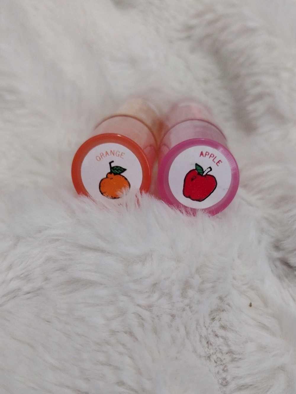 Lip Glow Kissing Fruit Gloss Duo – Orange & Apple- Sheer Gloss - Picture 2 of 2